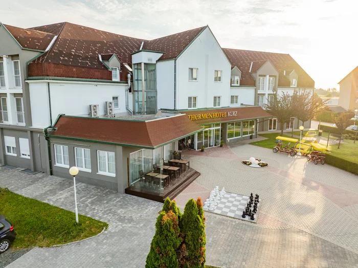 Thermenhotel Kurz