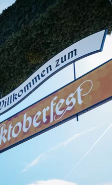 2025 führte eine Bombendrohung zur halbtägigen Sperrung des Geländes – ein Novum in der Wiesn-Geschichte