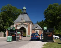 Eingang zum Knuthenborg Safaripark