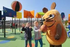 Maus und Elefant im Spieleland